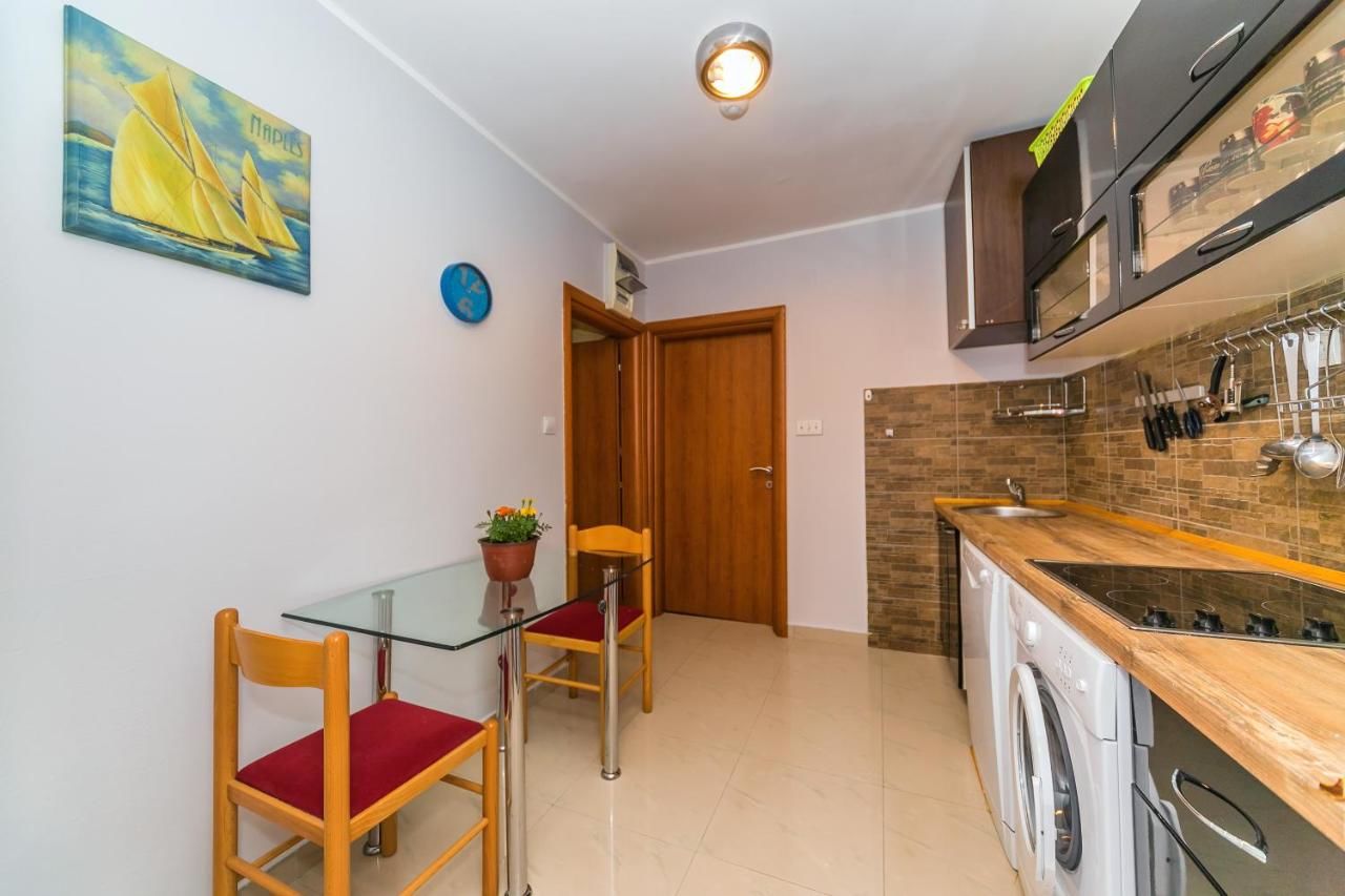 Апартаменты Blue sea apartments by ArniCare Рафаиловичи