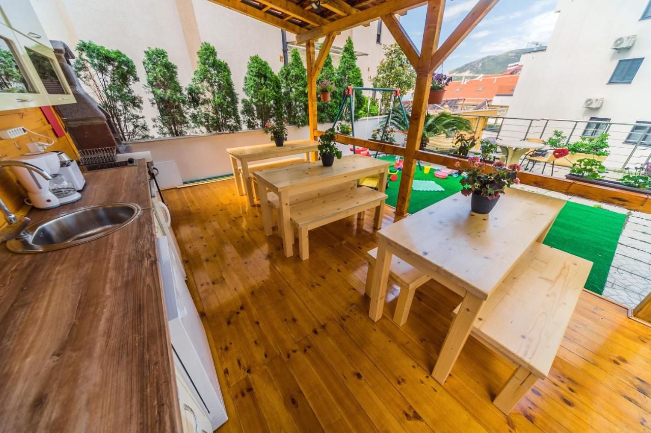 Апартаменты Blue sea apartments by ArniCare Рафаиловичи-24