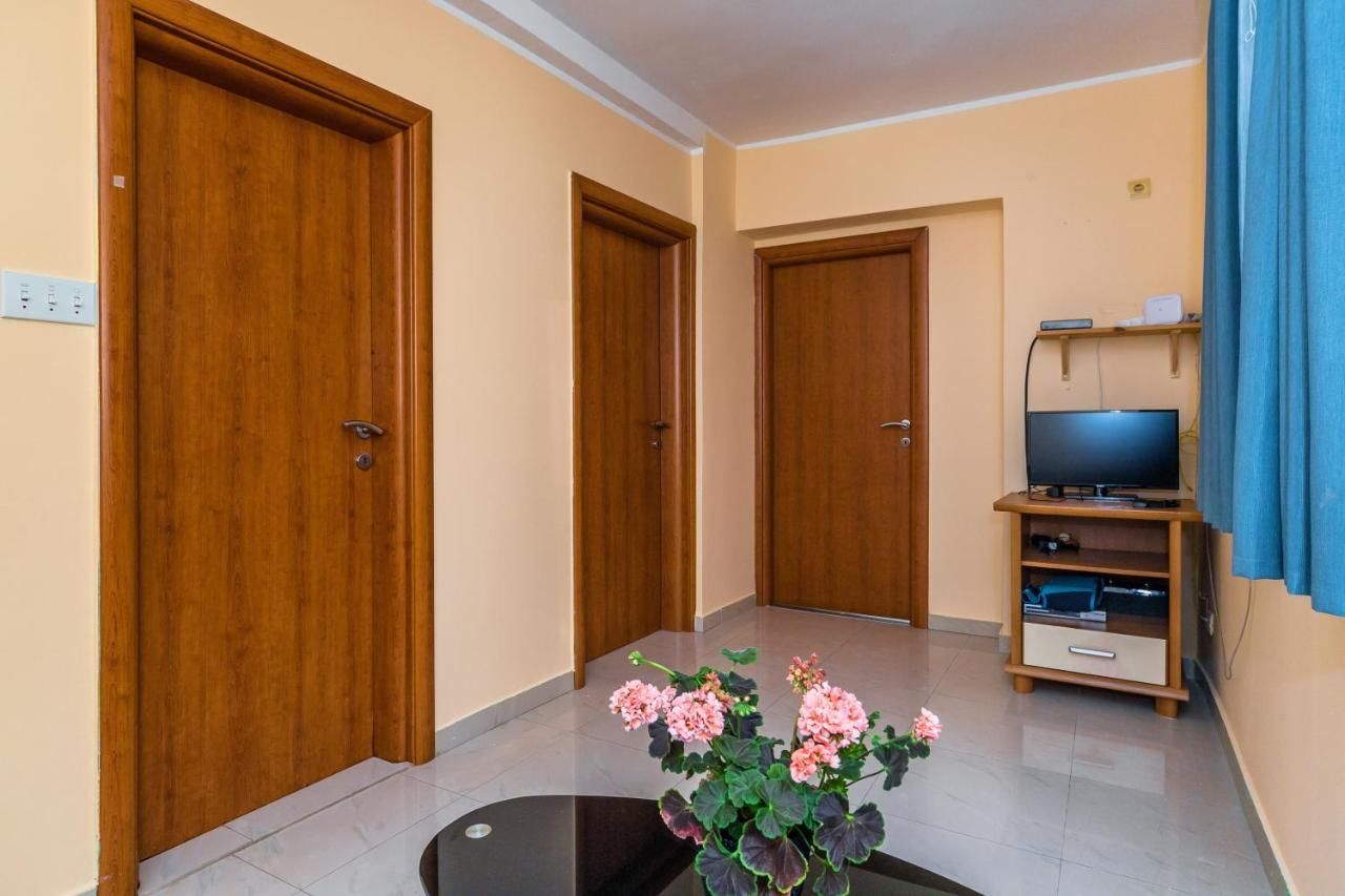 Апартаменты Blue sea apartments by ArniCare Рафаиловичи