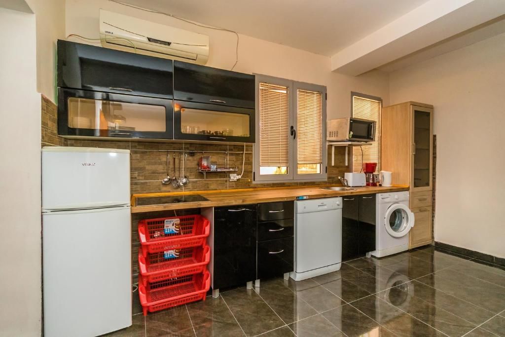 Апартаменты Blue sea apartments by ArniCare Рафаиловичи