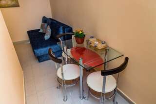 Апартаменты Blue sea apartments by ArniCare Рафаиловичи Апартаменты с балконом-4