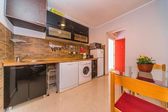 Апартаменты Blue sea apartments by ArniCare Рафаиловичи-14