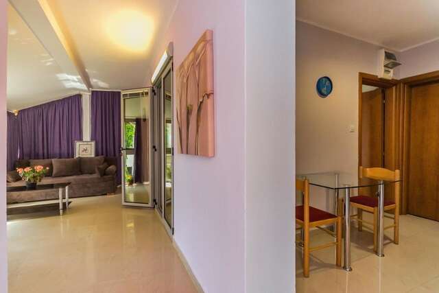 Апартаменты Blue sea apartments by ArniCare Рафаиловичи-17