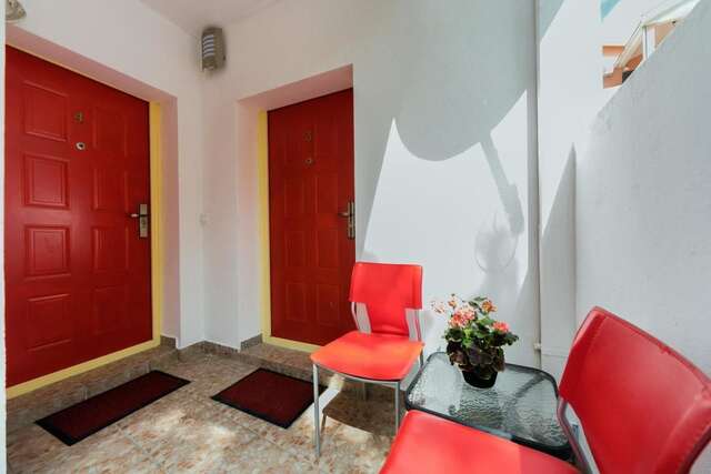 Апартаменты Blue sea apartments by ArniCare Рафаиловичи-29