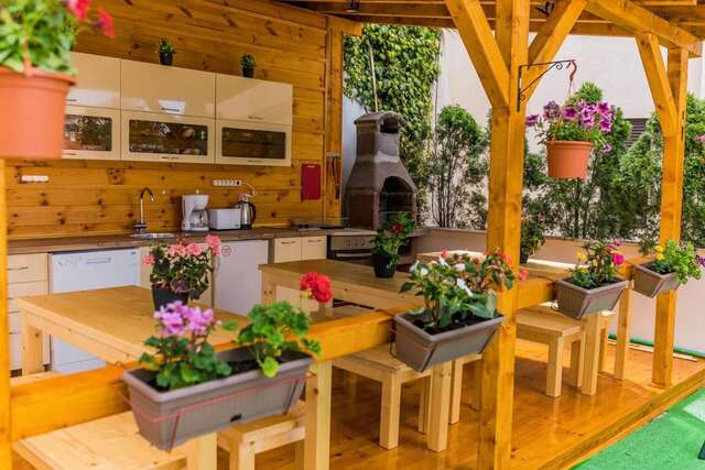 Апартаменты Blue sea apartments by ArniCare Рафаиловичи-9